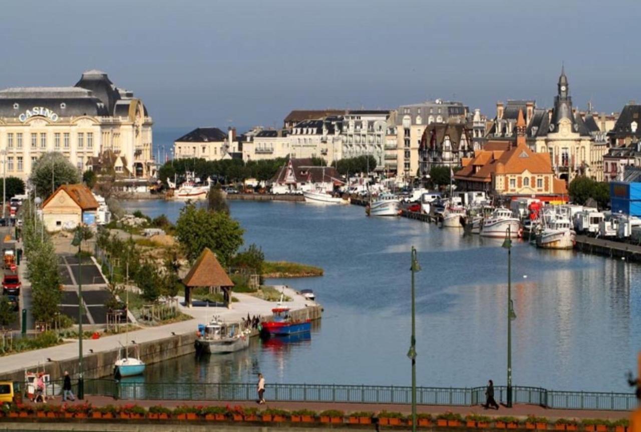 Villa Cote-Fleurie Trouville-sur-Mer Exterior foto